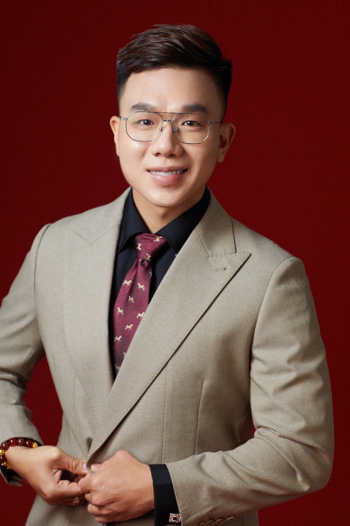 About Trainer Peter Vo